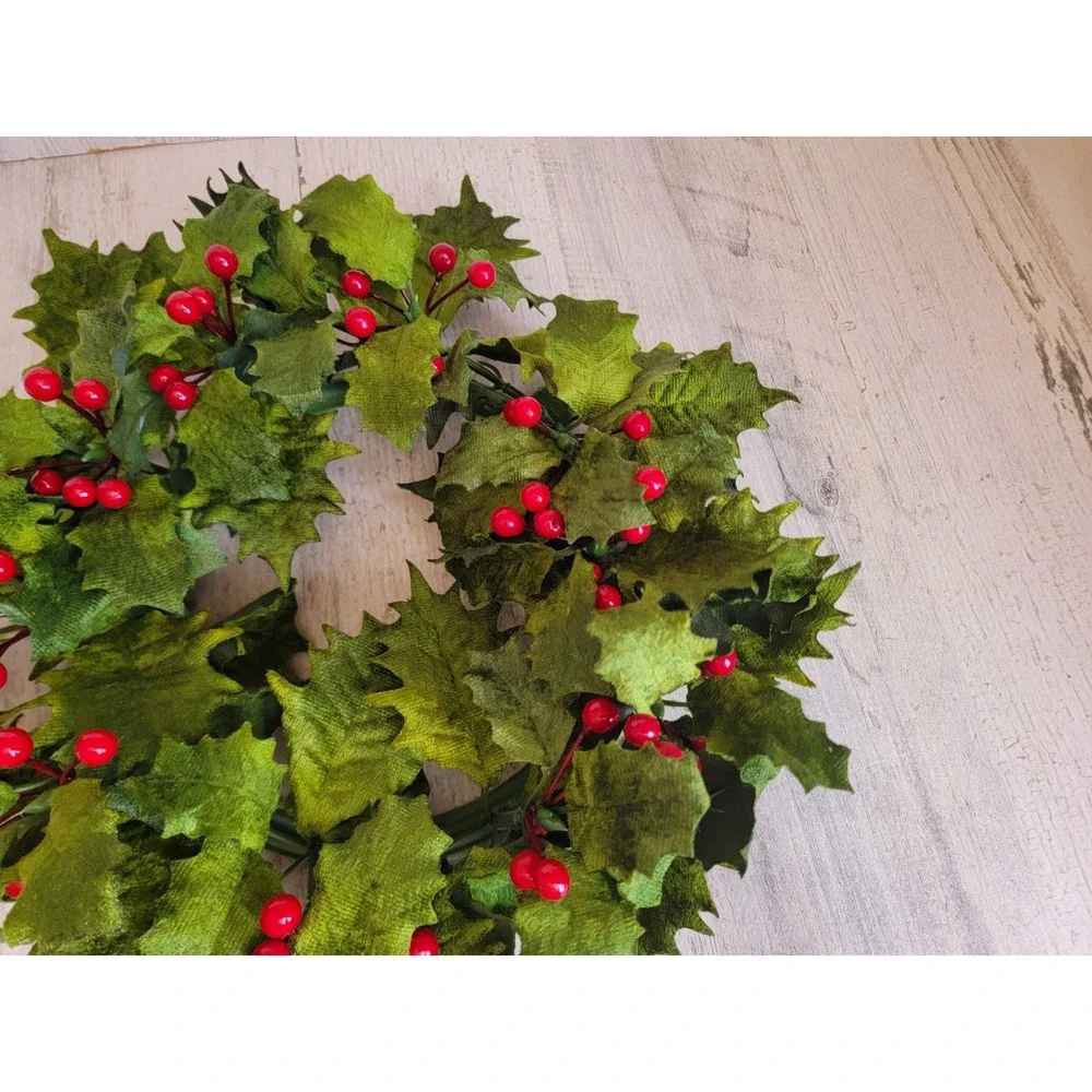 Mistletoe faux wreath Xmas‎ home decor red cranberry figure unique